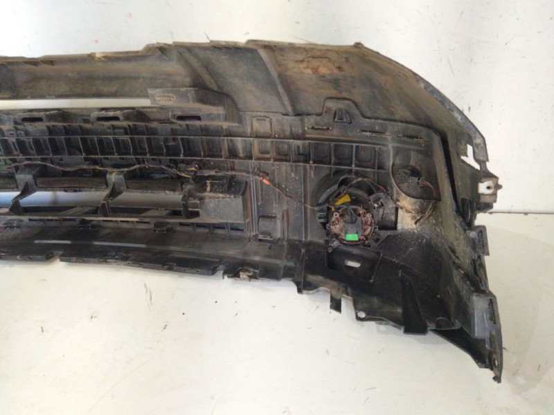 Recambio de paragolpes delantero para land rover discovery v6 td hse referencia OEM IAM   