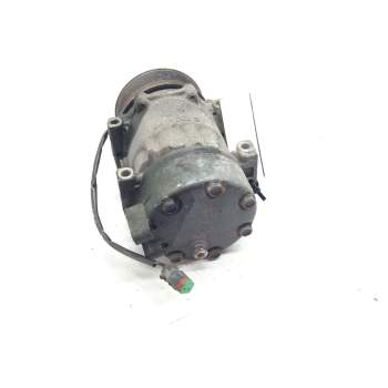 Recambio de compresor aire acondicionado para scania serie p/g/r (l-clase) referencia OEM IAM B709AS6  