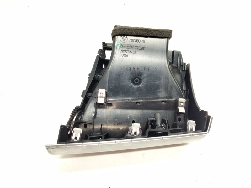 Recambio de aireador izquierdo para bmw x5 (e70) 3.0 3.0d referencia OEM IAM 716180304  