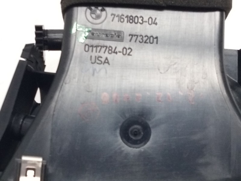 Recambio de aireador izquierdo para bmw x5 (e70) 3.0 3.0d referencia OEM IAM 716180304  