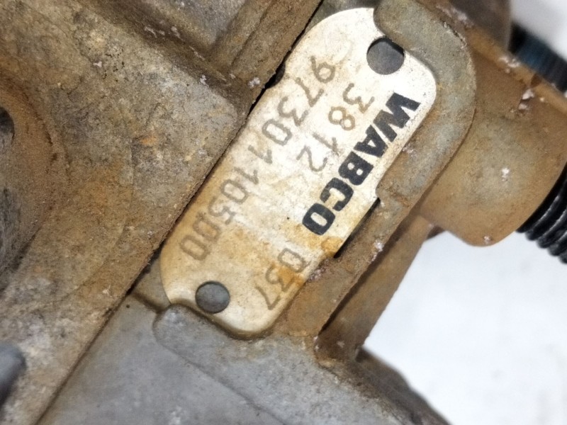 Recambio de valvula aire para scania r480 referencia OEM IAM 9730110500  