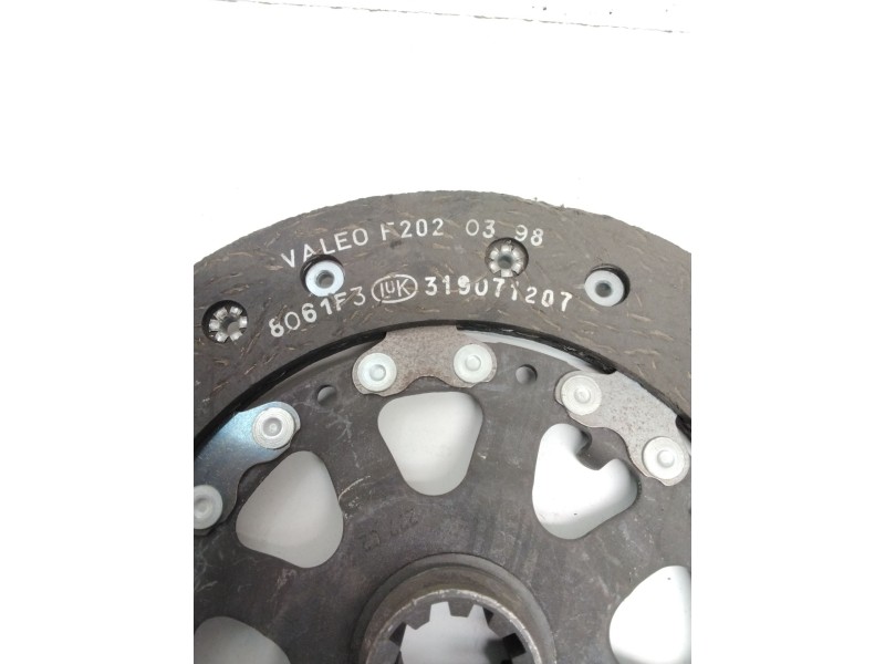 Recambio de disco embrague para bmw 3 (e36) 318 tds referencia OEM IAM 21211223492 F2020398 VALEO