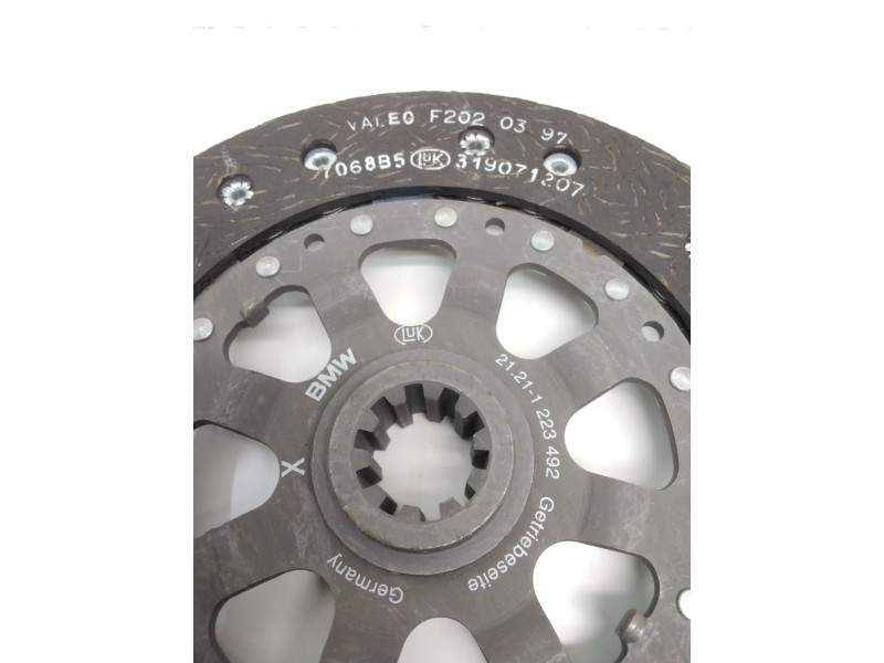 Recambio de disco embrague para bmw 3 (e36) 318 tds referencia OEM IAM 21211223492 F2020397 VALEO