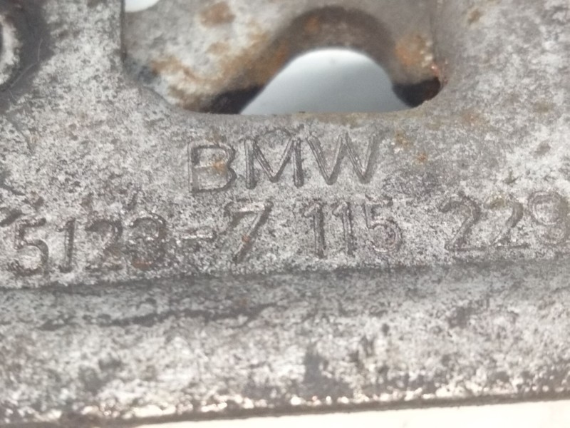 Recambio de cerradura capot para bmw x3 (e83) 2.0 d referencia OEM IAM 7115223  