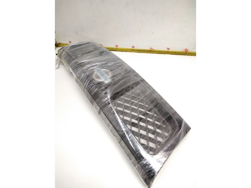 Recambio de rejilla delantera para nissan terrano/terrano.ii (r20) 2.7 turbodiesel referencia OEM IAM 1966I01 NEGRO 