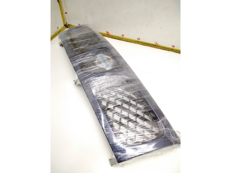 Recambio de rejilla delantera para nissan terrano/terrano.ii (r20) 2.7 turbodiesel referencia OEM IAM 1966I01 AZUL 