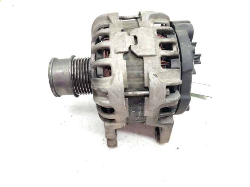 Recambio de alternador para seat leon sc (5f5) 1.2 tsi referencia OEM IAM 04E903021M  