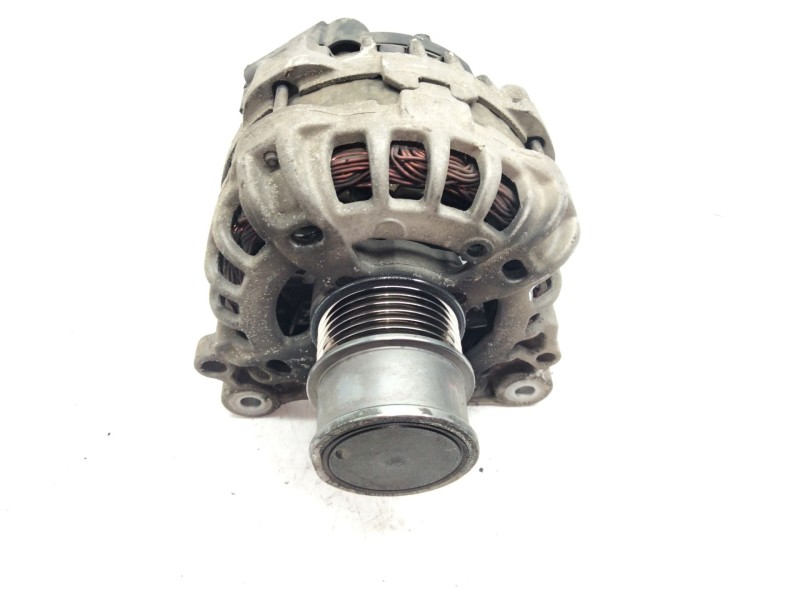 Recambio de alternador para seat leon sc (5f5) 1.2 tsi referencia OEM IAM 04E903021M  