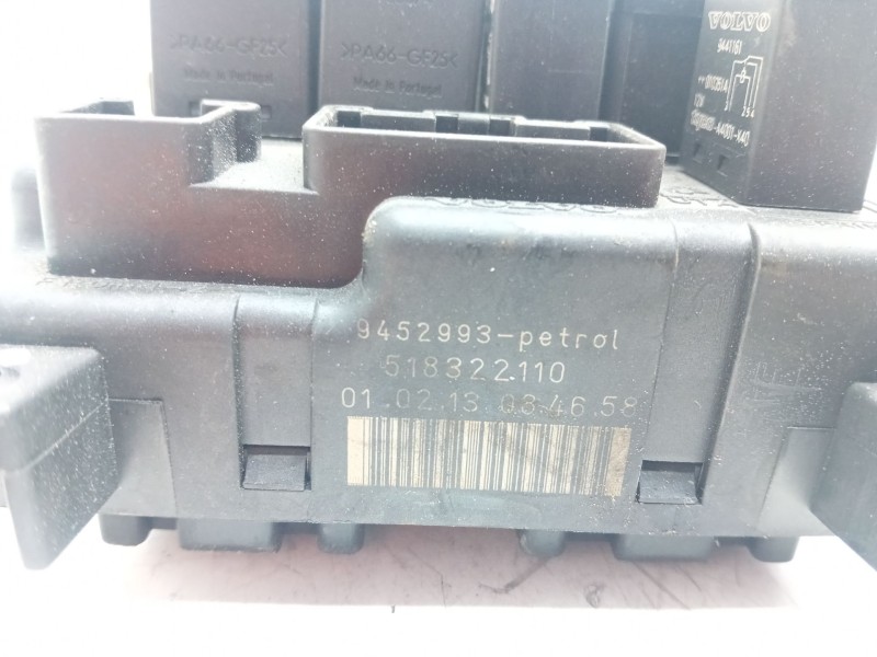 Recambio de caja reles para volvo s60 berlina 2.4 (103kw) referencia OEM IAM 9452993  