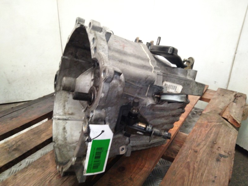 Recambio de caja cambios para volvo s60 berlina 2.4 diesel cat referencia OEM IAM P9482078  