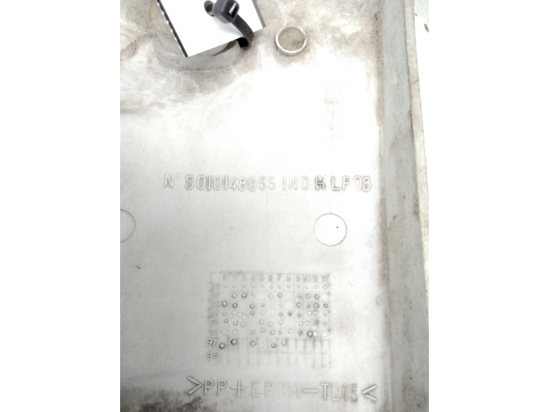 Recambio de rejilla delantera para renault trucks b caja/chasis 70 referencia OEM IAM 5010148955  