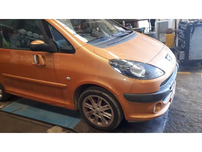 peugeot 1007 del año 2006