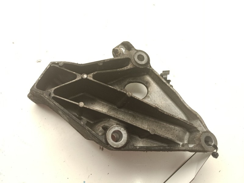 Recambio de soporte motor izquierdo superior para bmw serie 1 coupe (e82) referencia OEM IAM 2211677504101  