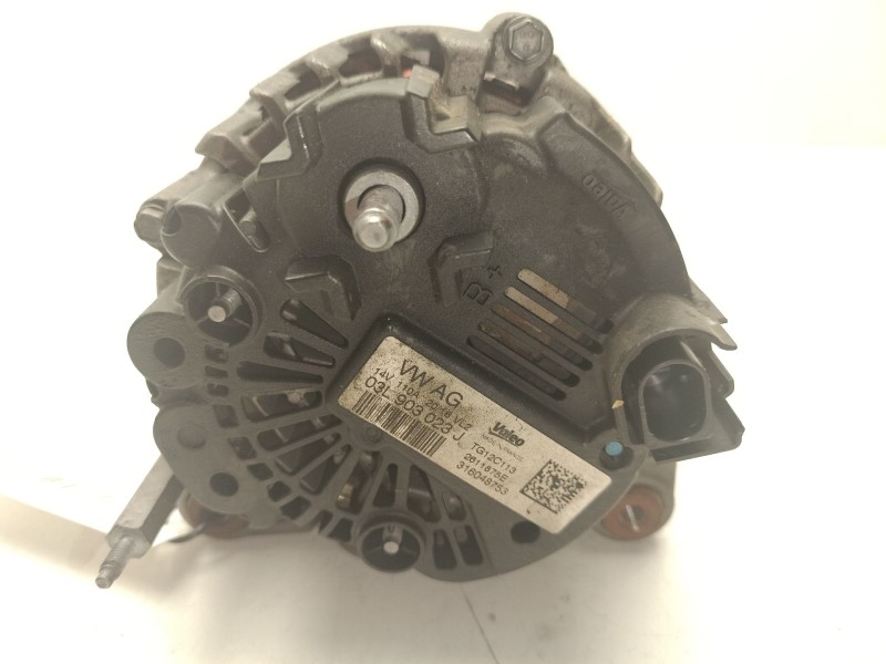Recambio de alternador para seat leon (5f1) 2.0 tdi referencia OEM IAM 03L903023J  
