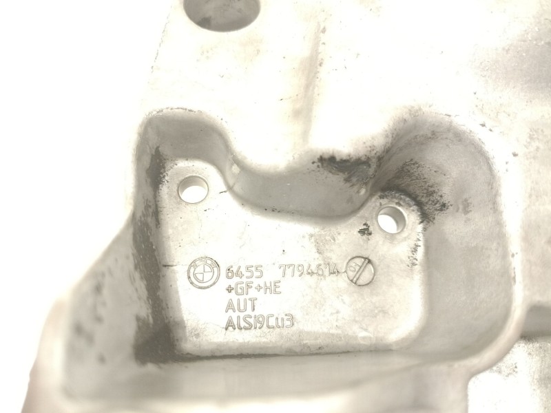 Recambio de soporte compresor de aire acondicionado para bmw x3 (e83) 2.0 d referencia OEM IAM 64557794614  