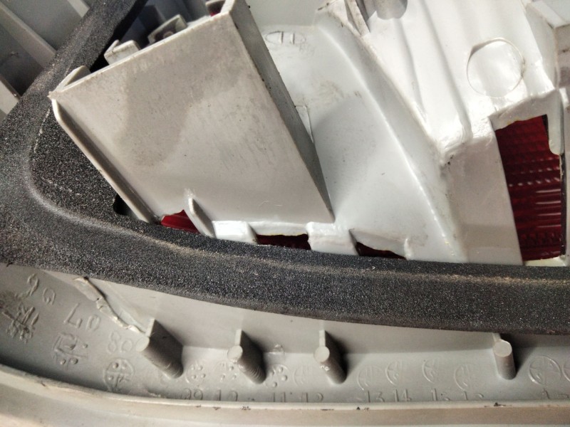 Recambio de piloto trasero derecho para bmw 3 (e46) 320 d referencia OEM IAM   