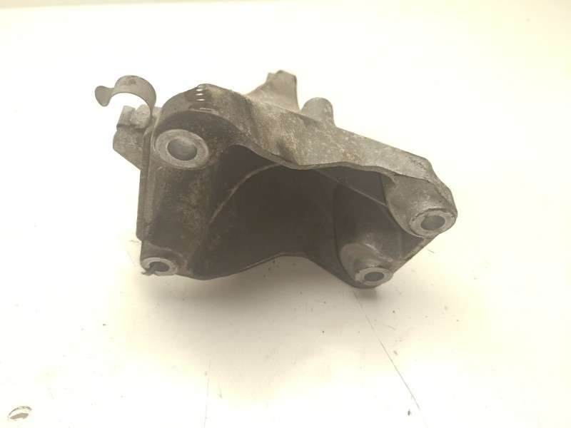 Recambio de soporte motor derecho superior para bmw serie 3 berlina (e90) referencia OEM IAM 2211678191601  