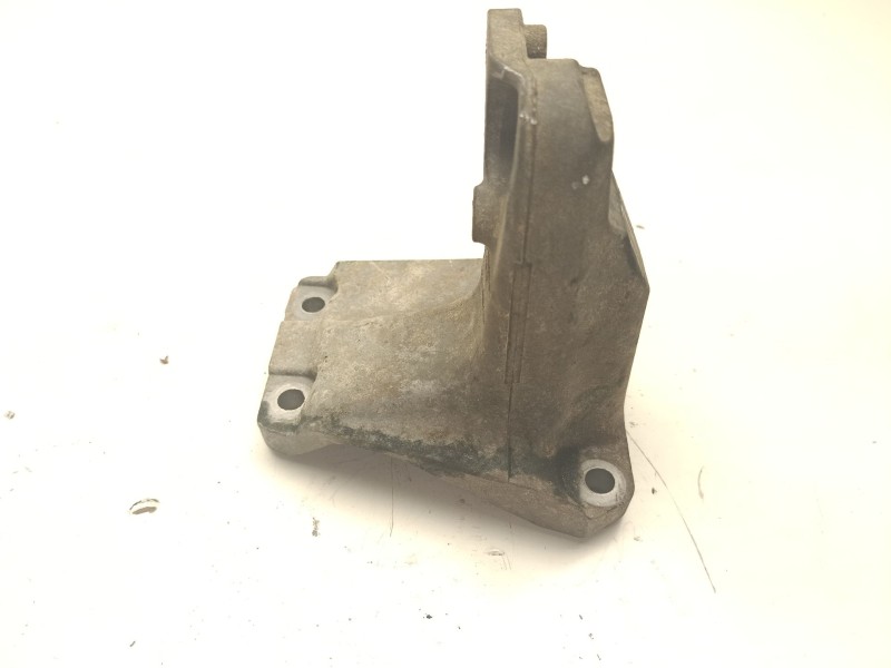 Recambio de soporte motor derecho inferior para bmw serie 1 berlina (e81/e87) referencia OEM IAM 2211678861202  