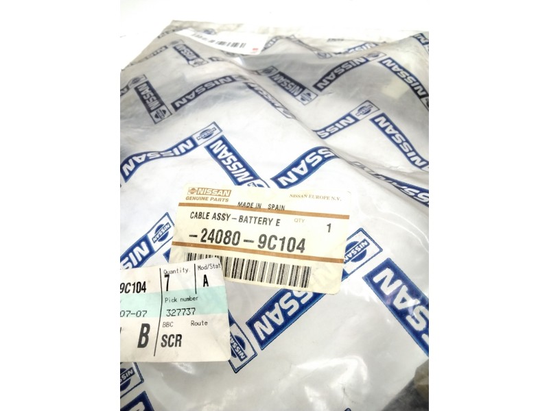 Recambio de cable positivo de bateria para nissan vanette cargo furgón (hc 23) 1.6 i referencia OEM IAM 240809C104  
