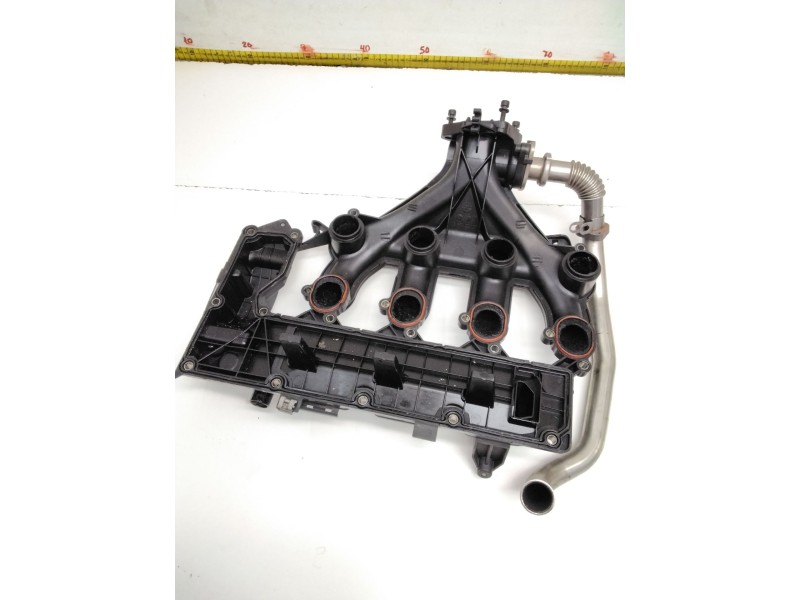 Recambio de colector admision para peugeot 407 sw sport referencia OEM IAM 9662688980  MANN