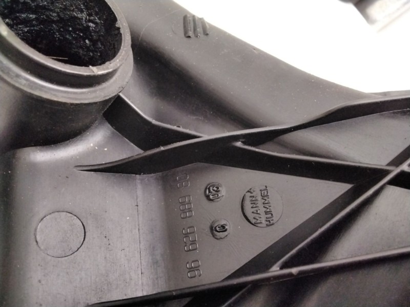 Recambio de colector admision para peugeot 407 sw sport referencia OEM IAM 9662688980  MANN