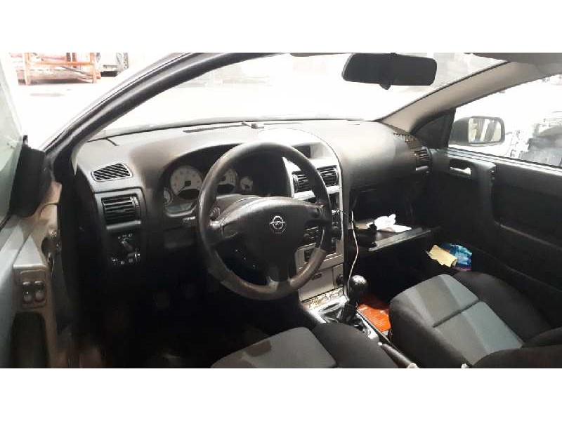 opel astra g coupé del año 2002