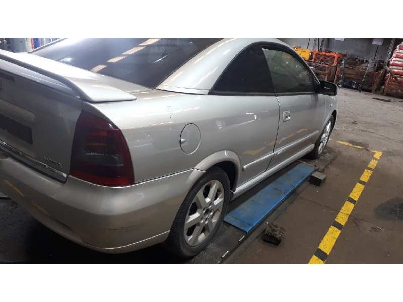 opel astra g coupé del año 2002