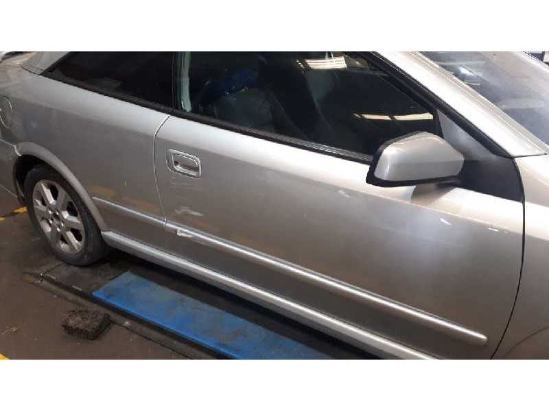 opel astra g coupé del año 2002