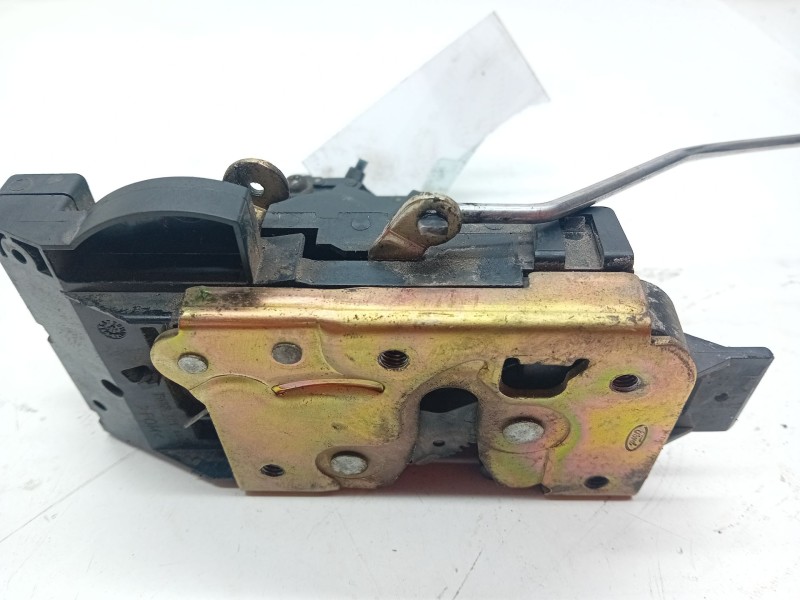 Recambio de cerradura puerta delantera izquierda para ford focus berlina (cak) 1.8 tdci turbodiesel cat referencia OEM IAM 254A2