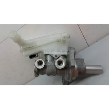 Recambio de bomba freno para ford fiesta (cb1) trend referencia OEM IAM 1751664  