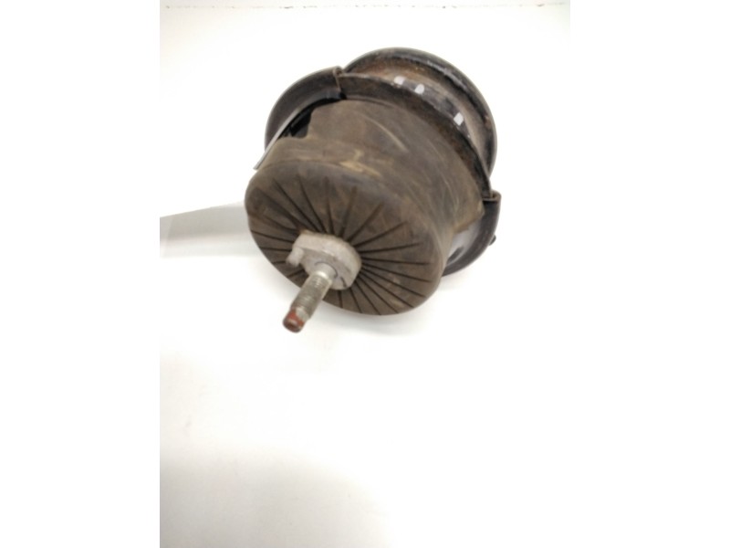 Recambio de soporte motor para infiniti fx 37 awd referencia OEM IAM 1102166  39181821