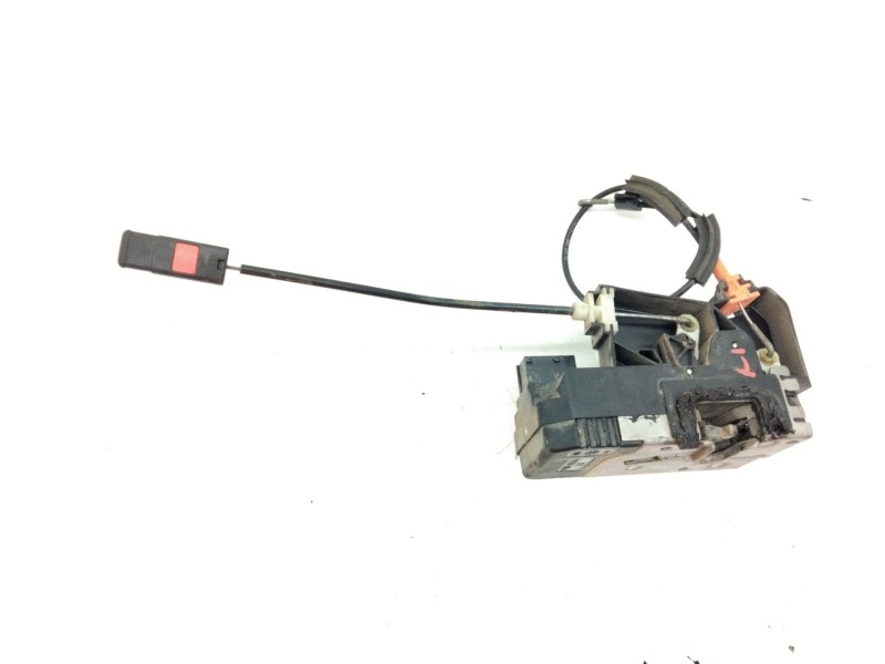 Recambio de cerradura puerta delantera izquierda para opel corsa c 1.2 16v cat (z 12 xep / lb4) referencia OEM IAM 13203899  
