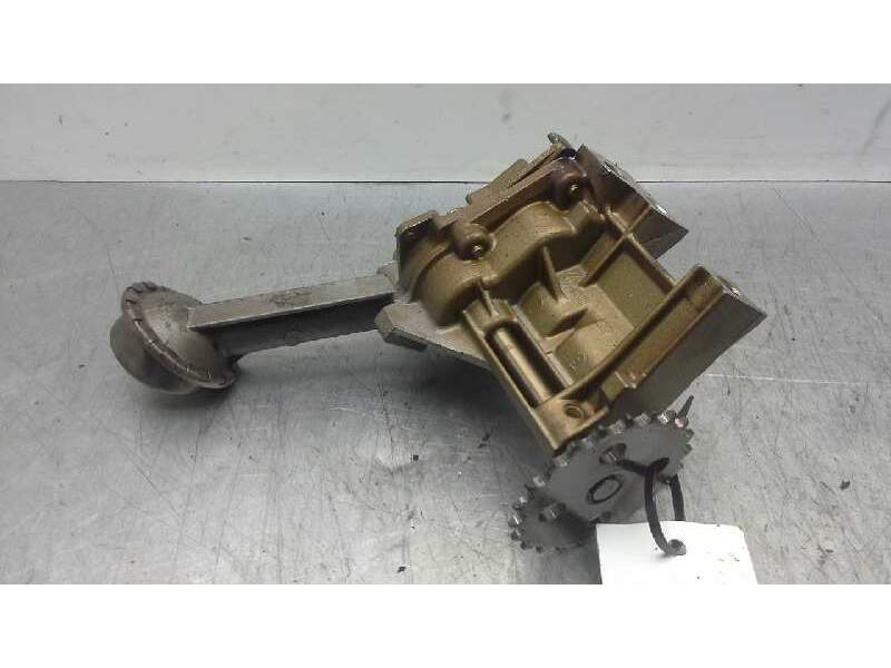 Recambio de bomba aceite para renault megane ii coupe/cabrio 1.6 16v referencia OEM IAM K4M 700  