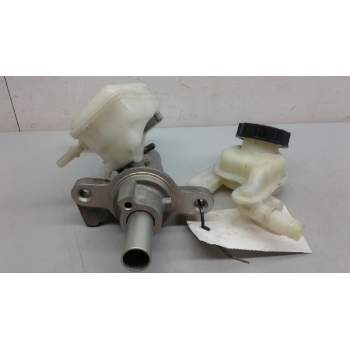 Recambio de bomba freno para ford fiesta (cb1) trend referencia OEM IAM 1751664  