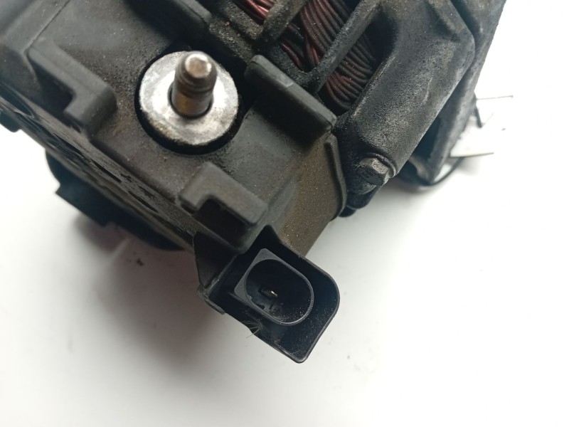 Recambio de alternador para bmw serie 3 berlina (e90) referencia OEM IAM 2608669D  