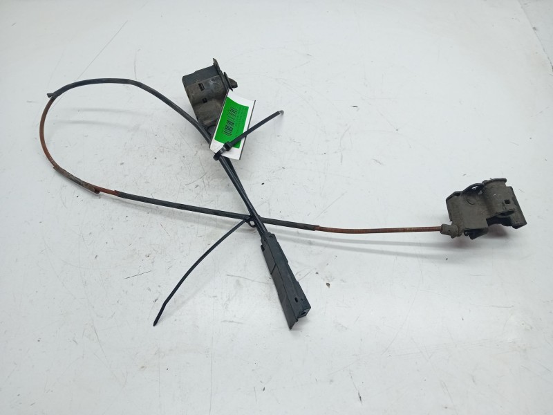 Recambio de cerradura capot para mercedes-benz clase c (w203) berlina 200 compressor (203.042) referencia OEM IAM   