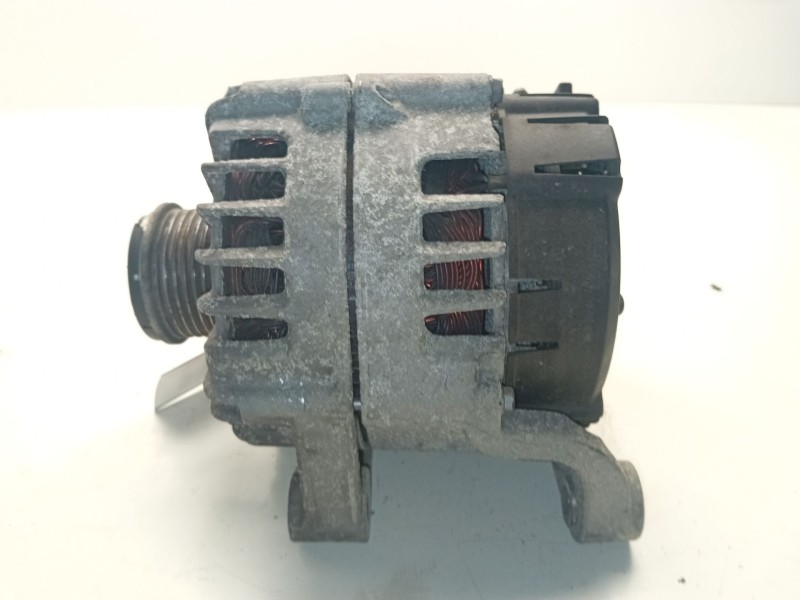 Recambio de alternador para bmw serie 5 touring (f11) referencia OEM IAM 2608669D  