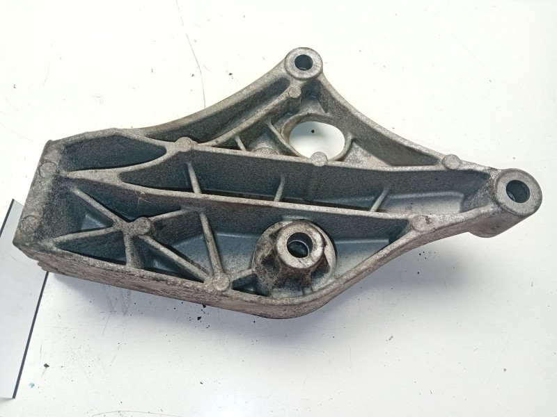 Recambio de soporte motor izquierdo superior para bmw x1 (e84) sdrive 20 d referencia OEM IAM 2211678861103  