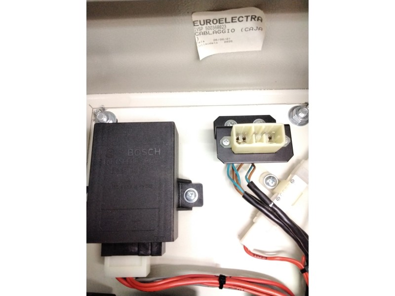 Recambio de caja control unidad de control para iveco referencia OEM IAM 99484737 0331801300 IVSP500368823