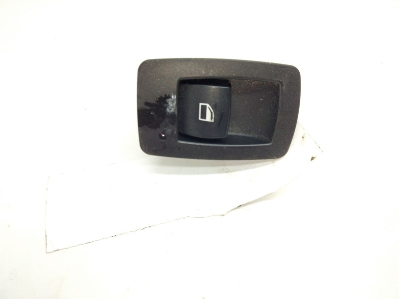 Recambio de mando elevalunas delantero derecho para bmw serie 3 touring (e91) 318d referencia OEM IAM 6945874  