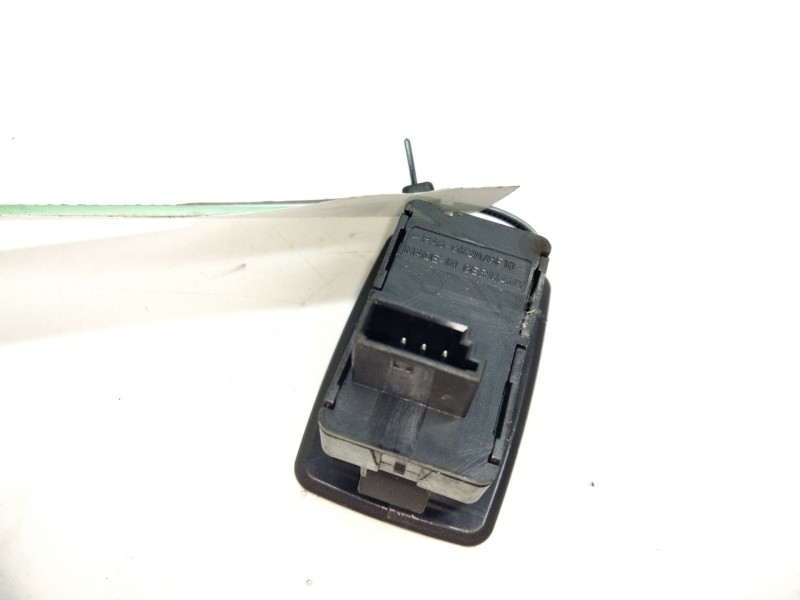 Recambio de mando elevalunas delantero derecho para bmw serie 3 touring (e91) 318d referencia OEM IAM 6945874  