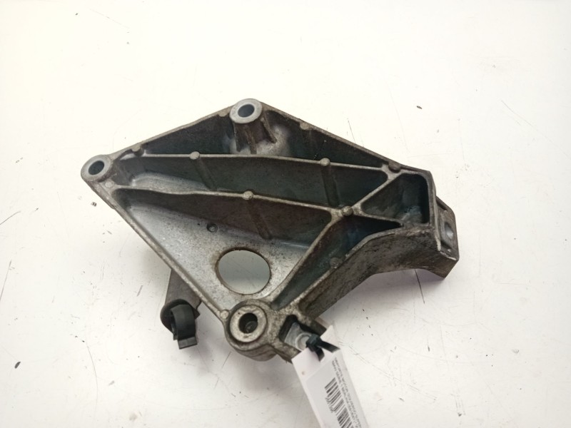 Recambio de soporte motor izquierdo superior para bmw serie 1 berlina (e81/e87) referencia OEM IAM 2211677504101  