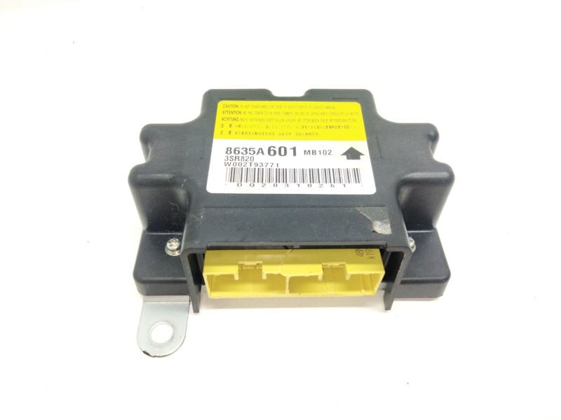 Recambio de centralita airbag para mitsubishi space star (a00) 1.2 referencia OEM IAM 8635A601  