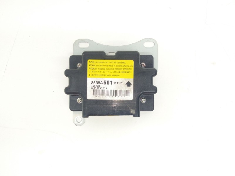 Recambio de centralita airbag para mitsubishi space star (a00) 1.2 referencia OEM IAM 8635A601  