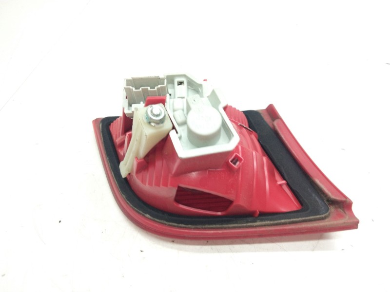 Recambio de piloto trasero derecho porton para audi a3 (8p) 2.0 tdi ambition referencia OEM IAM 8P4945094B  