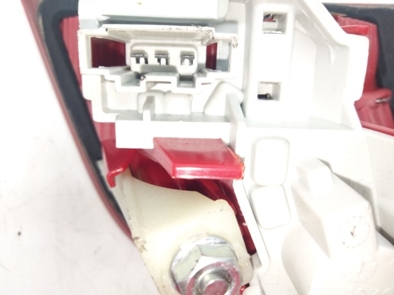 Recambio de piloto trasero derecho porton para audi a3 (8p) 2.0 tdi ambition referencia OEM IAM 8P4945094B  