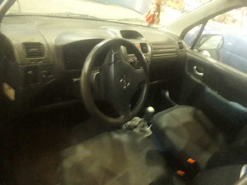 opel agila del año 2004