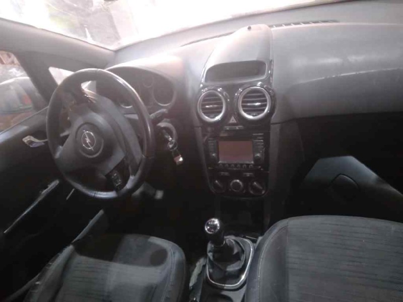 opel corsa d del año 2014