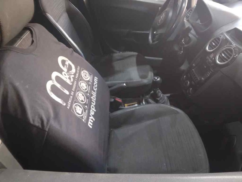 opel corsa d del año 2014