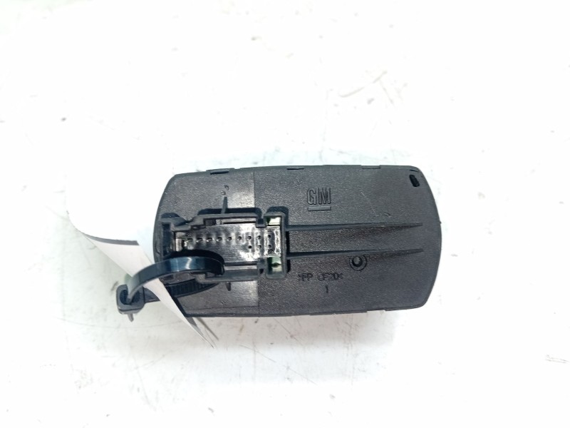 Recambio de mando elevalunas delantero izquierdo para opel corsa d selective referencia OEM IAM 13258521AA  